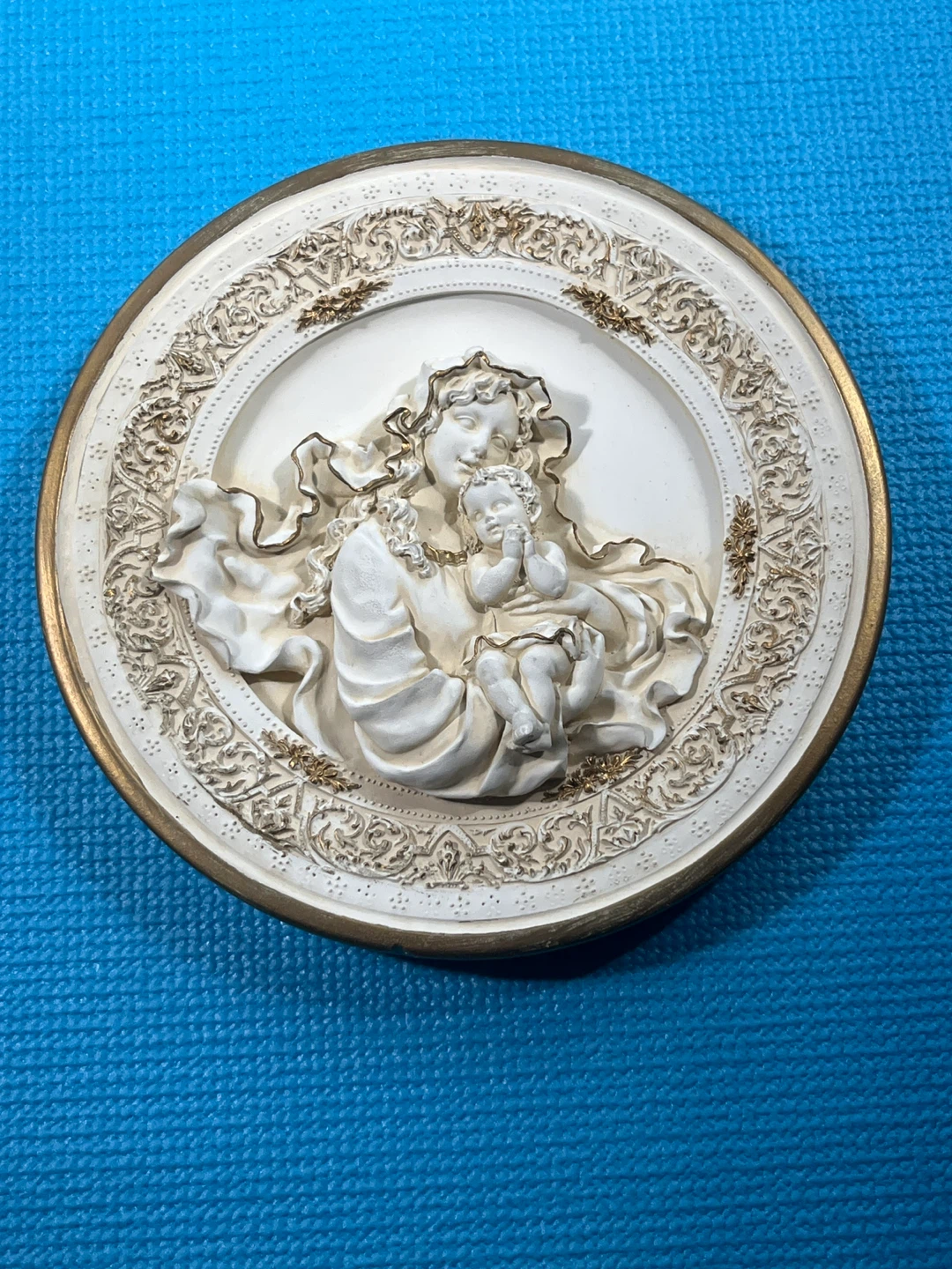 The Victorian Collection Madonna & Child Plaque - photo 2