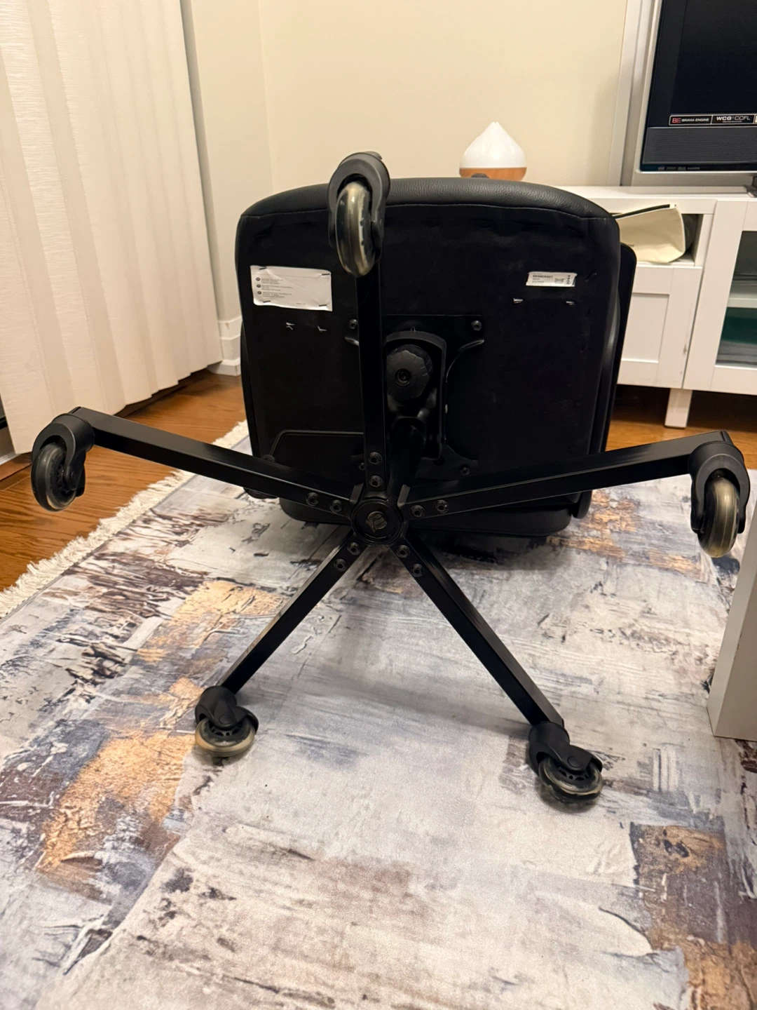 Black Ikea Office Chair - photo 3