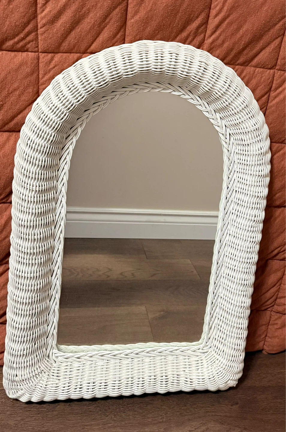 White Wicker Arch Mirror - photo 4