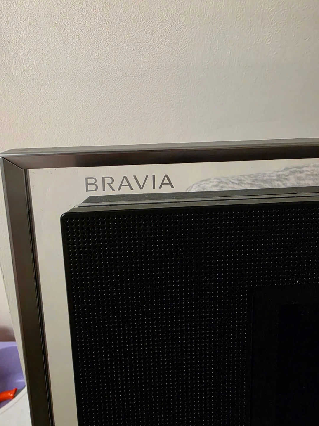 Sony BRAVIA KDL-46XBR4 LCD Digital Color TV - photo 3