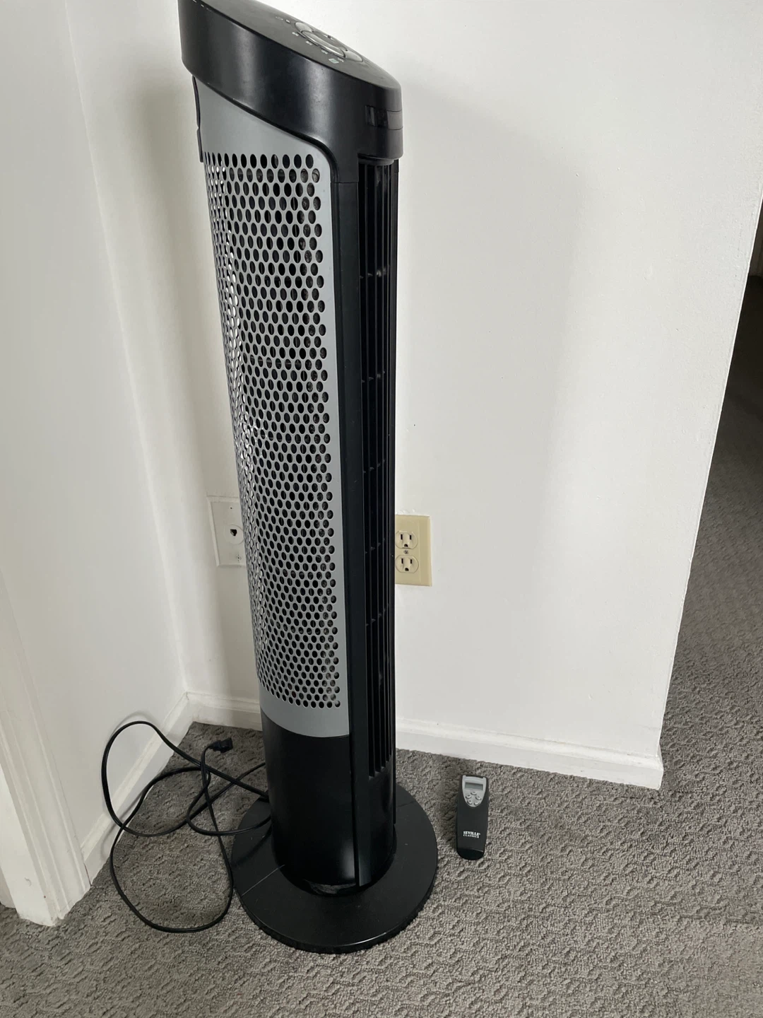 Seville Classics Tower Fan with Remote - photo 3