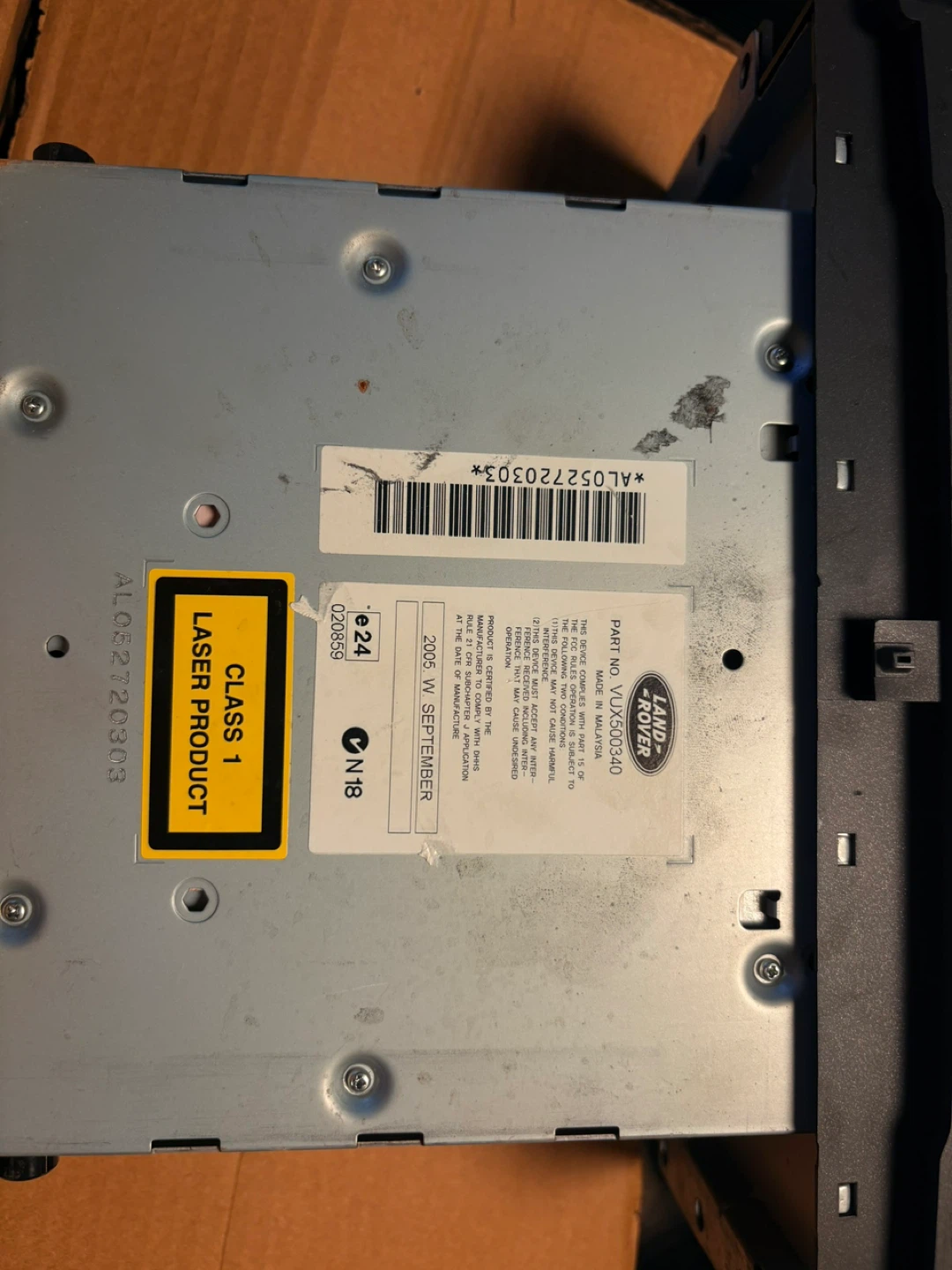 Land Rover Radio and Integrated Transfer Case Module - photo 3