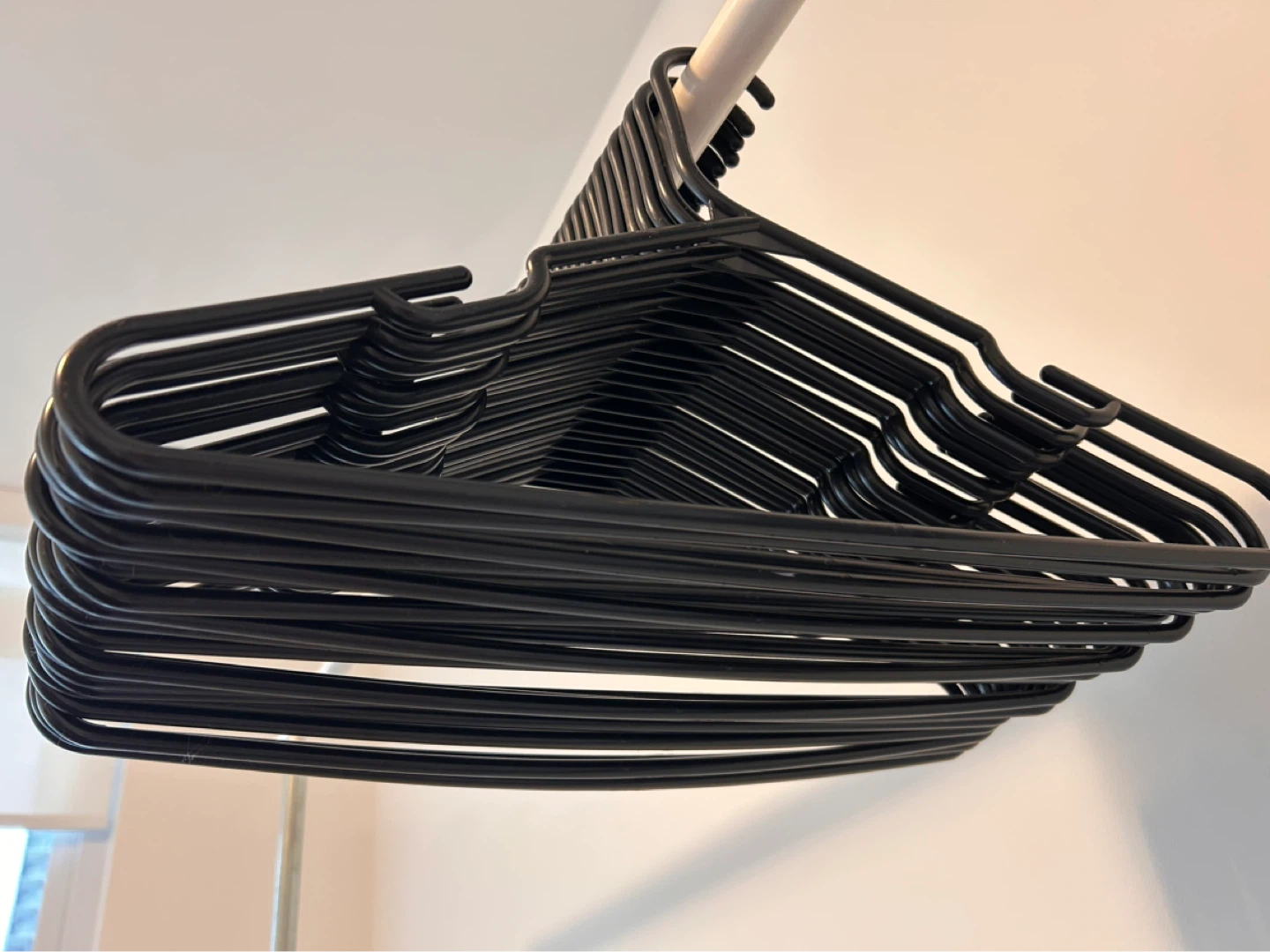 Set of 21 Black Plastic Clothes Hangers - photo 3