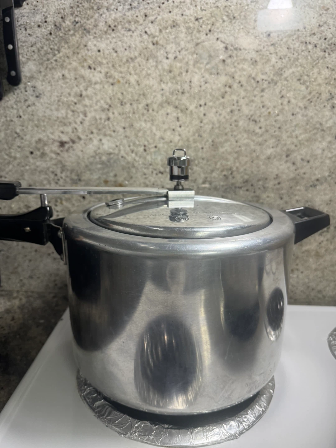 Aluminum Pressure Cooker - photo 3