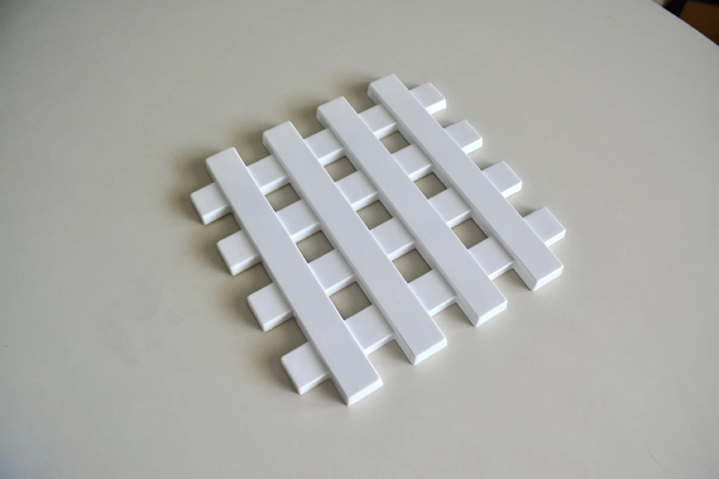 Vintage 1980s Copco White Melamine Lattice Heat Resistant Trivet