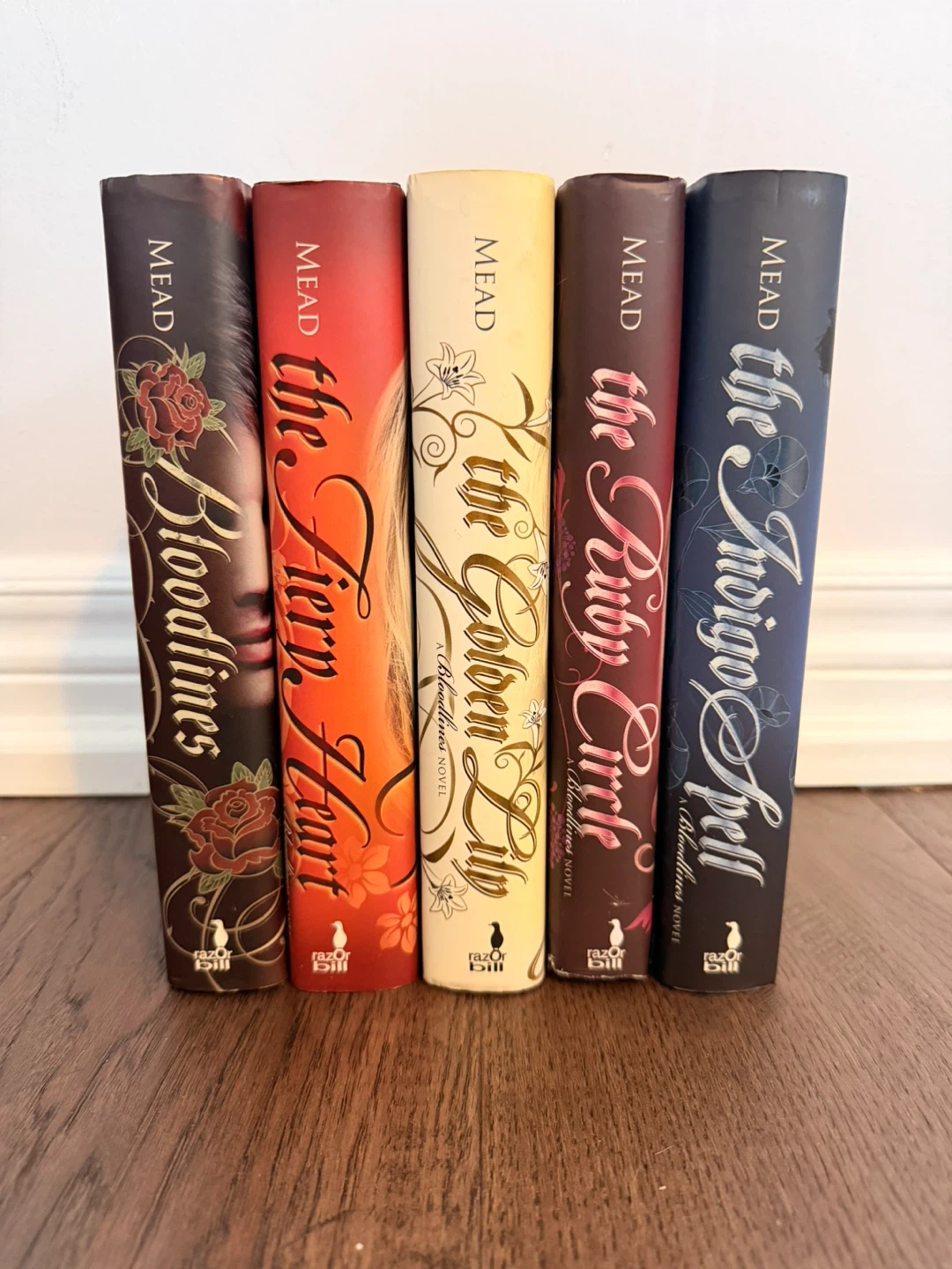 EUC $20 for all 5 Books!! - Richelle Mead Bloodlines Series - photo 2