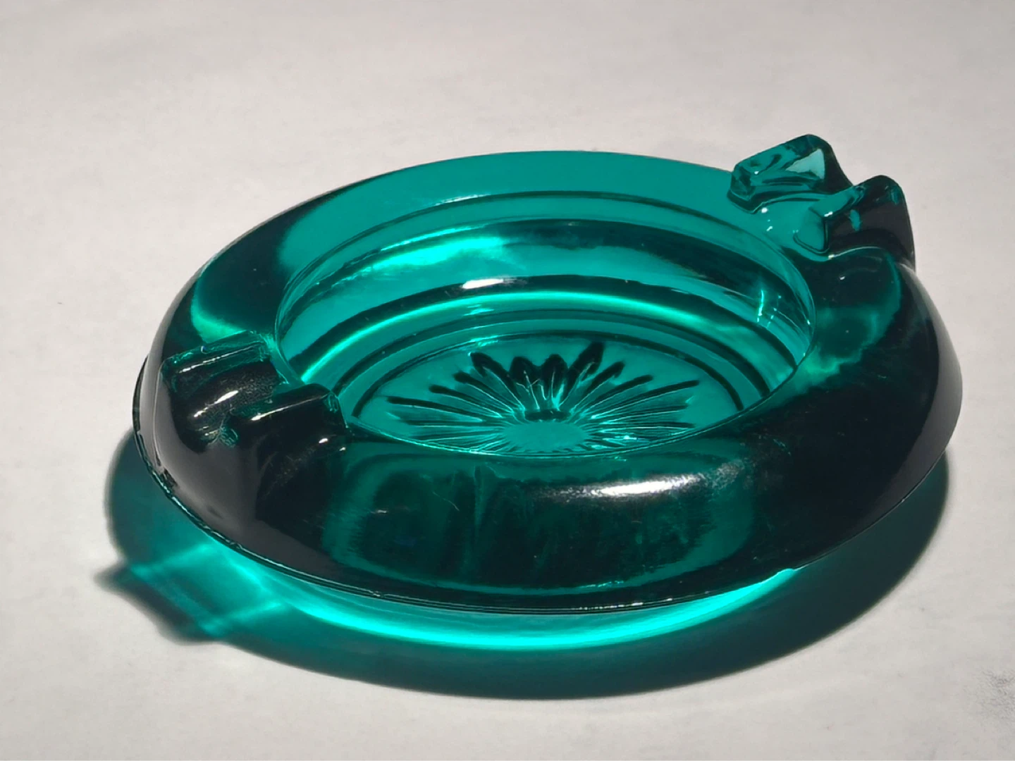 Small Mid Century Aqua Blue Glass Ashtray - photo 2