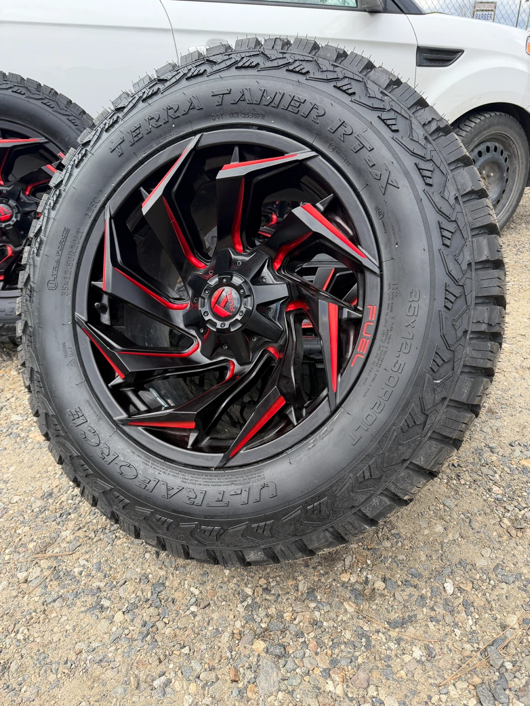 New 35”Tires & Fuel Rims