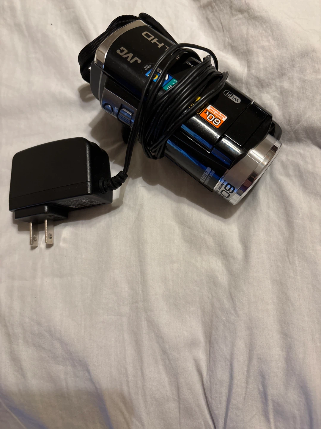 JVC Full HD Camcorder with 60x Optical Zoom - photo 3