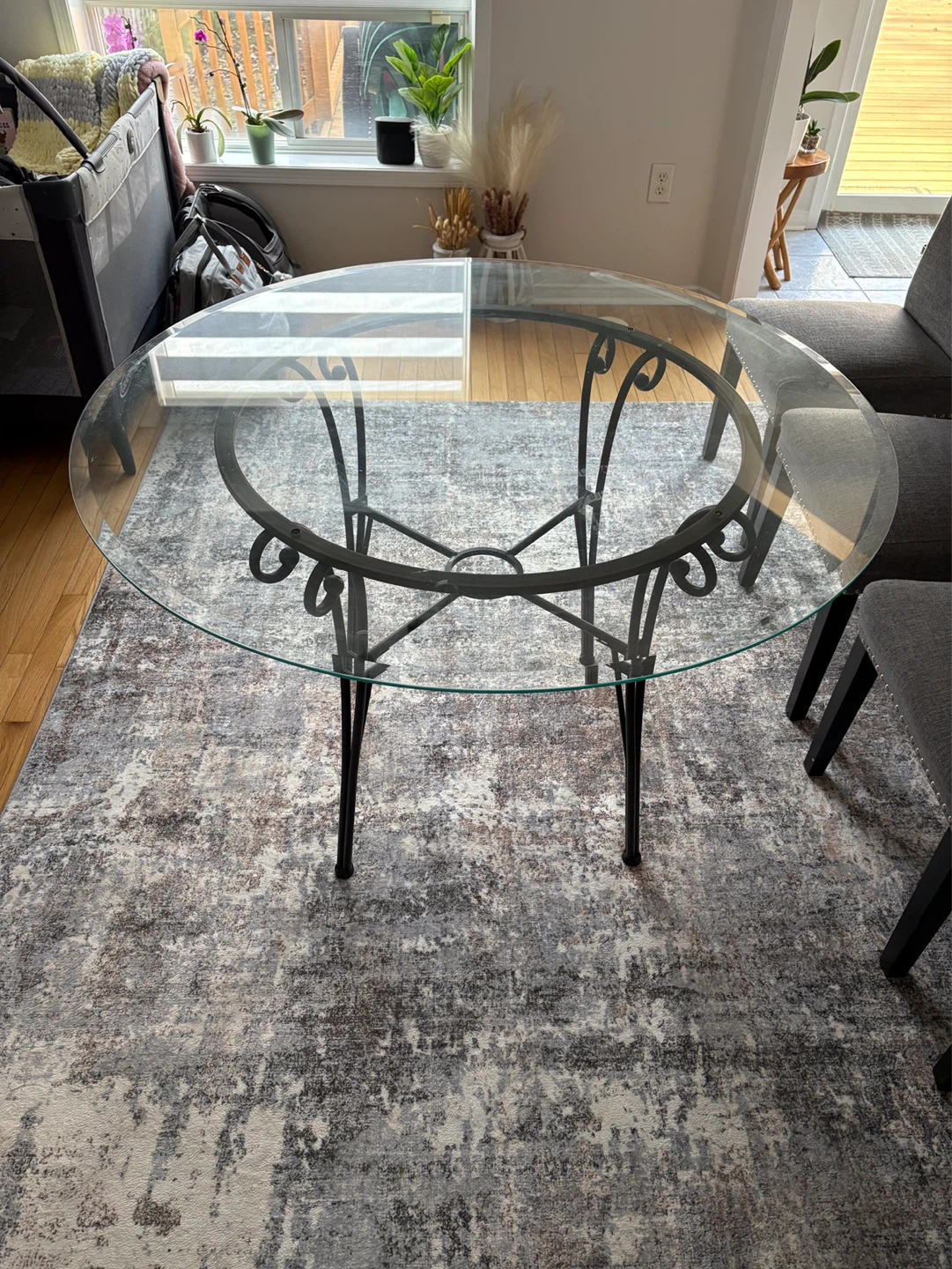 Round Glass Top Dining Table with Metal Base