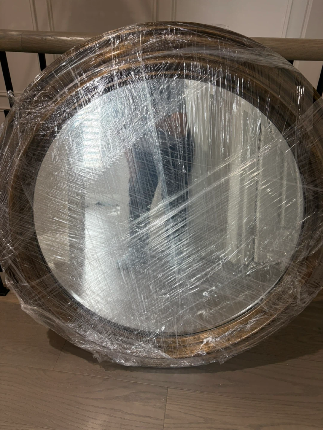 Round Decorative Mirror - photo 3