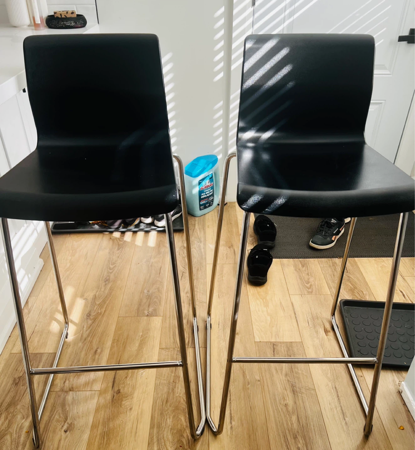 Pair of Black Bar Stools - photo 2