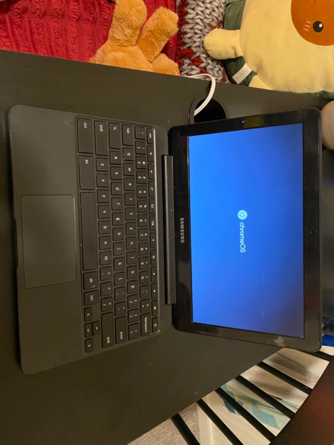Samsung Chromebook X500C Comes With Charger, Black