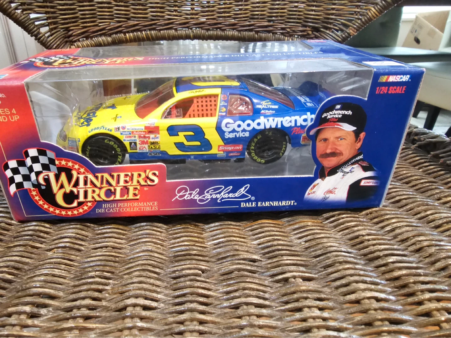 Winner's Circle 1/24 Scale Dale Earnhardt #3 Die Cast Car