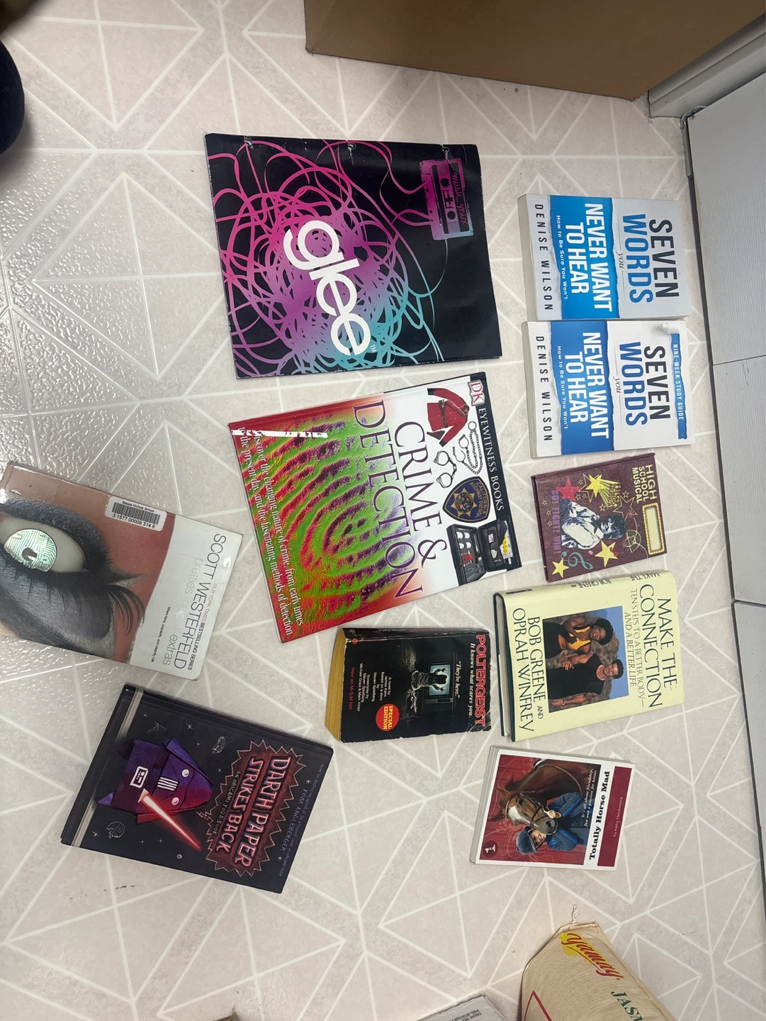 Assorted Boo& Detection, Darth Paper Strikes Back, and more