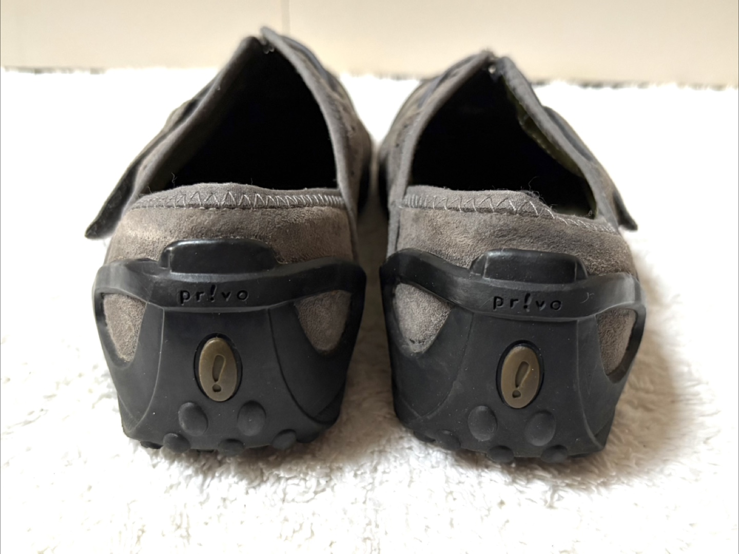 Clark’s Privo Women's Grey Suede Perforated Slip-On Shoes - photo 3