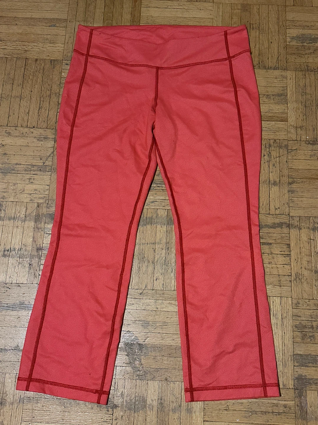 Lululemon Athletica Red Cropped Leggings Size 12 - photo 2