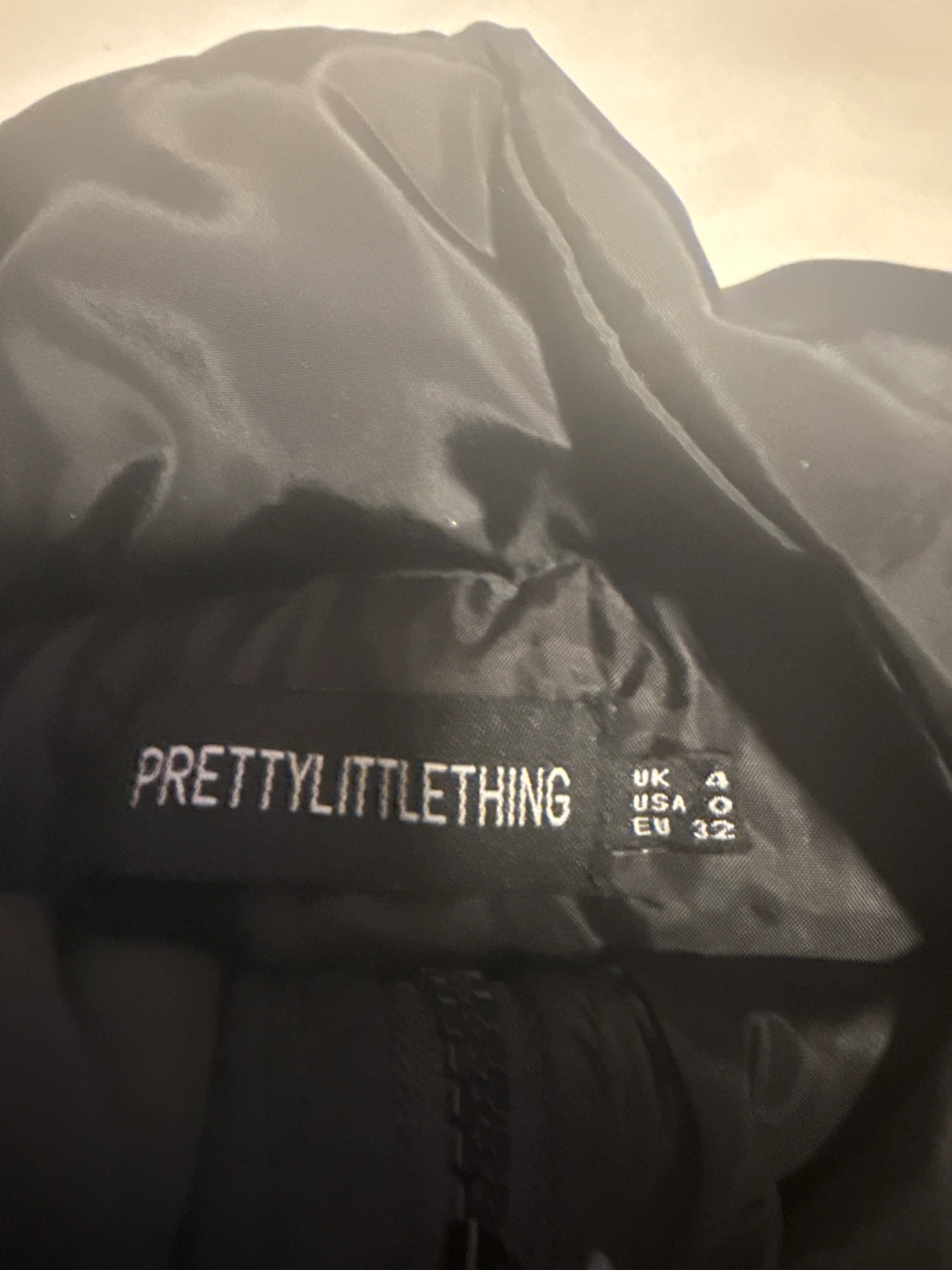 PrettyLittleThing Black Puffer Jacket Size 0 - photo 2