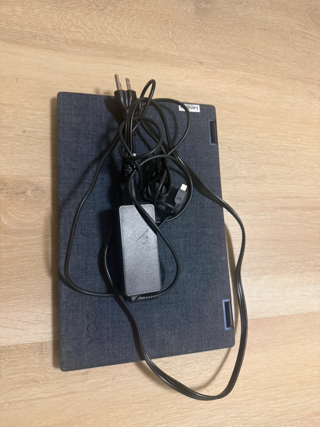 Lenovo Yoga Laptop with AMD Ryzen 5 - photo 4