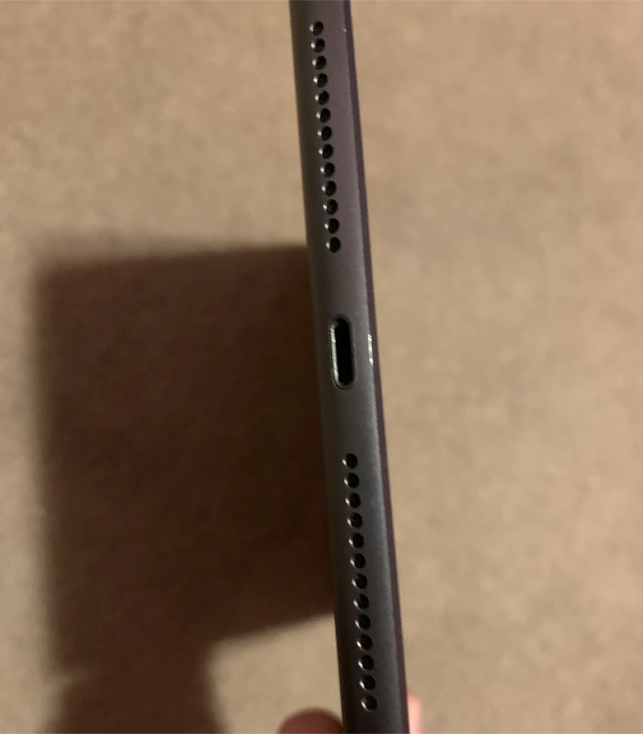 Apple iPad 7th Gen - photo 3