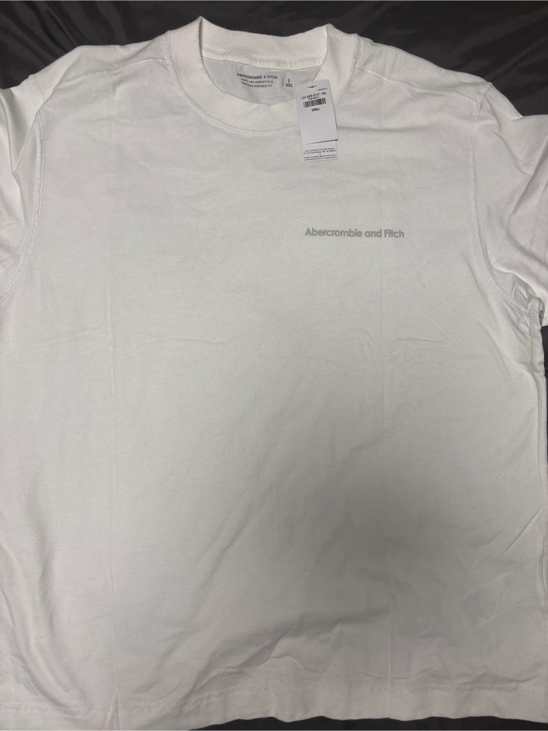 Abercrombie and Fitch White Graphic T-Shirt - Size S