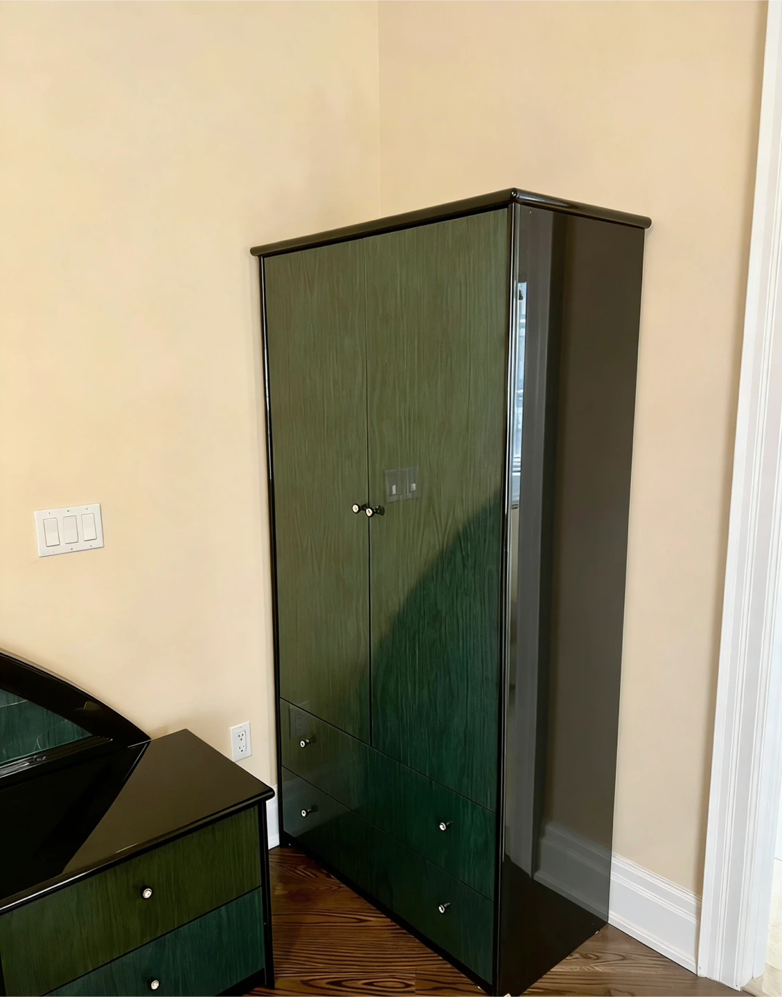 Dark Green Wardrobe 5 pieces Queen size Bedroom Set - photo 3