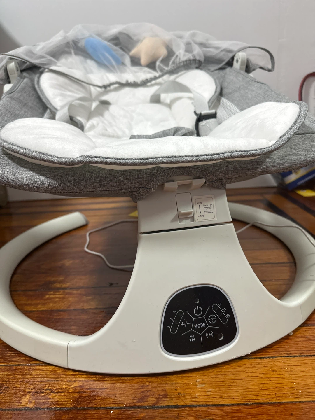 Electric Baby Rocker/Bouncer with Mosquito Net - photo 2