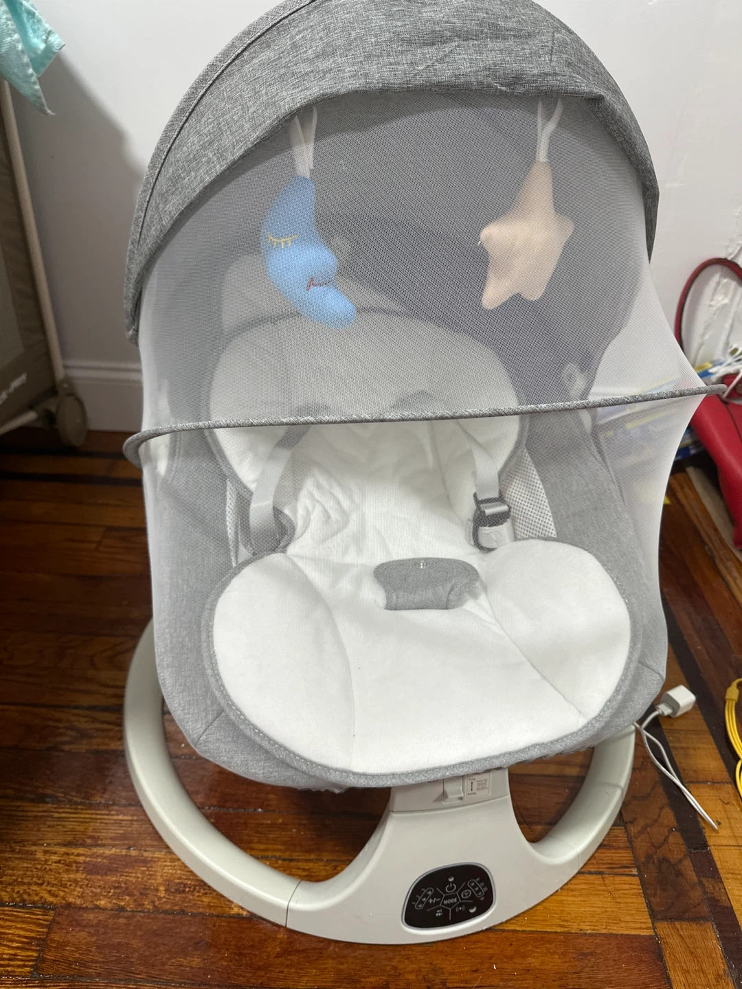 Electric Baby Rocker/Bouncer with Mosquito Net - photo 3