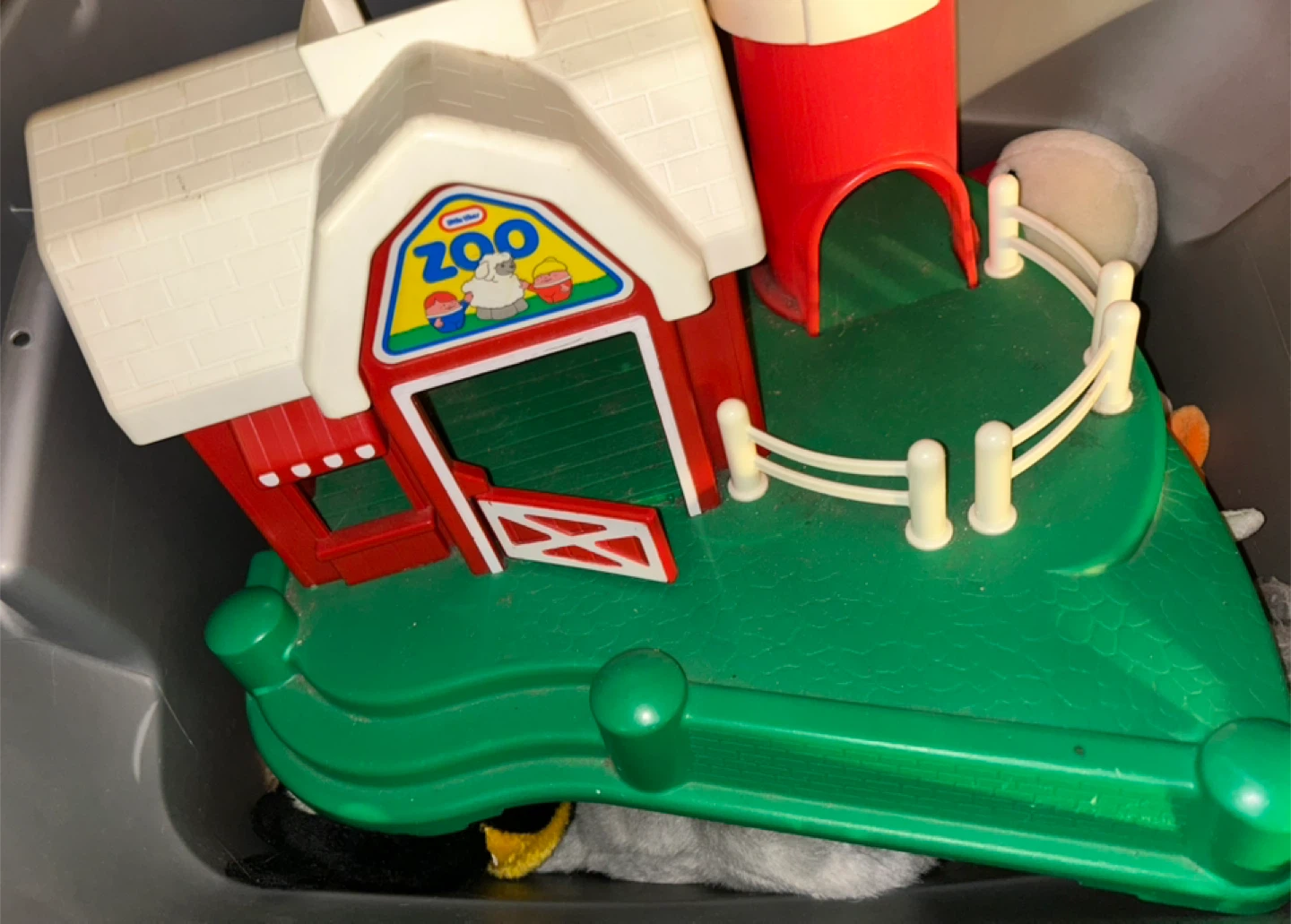 Little Tikes Zoo Barn Playset