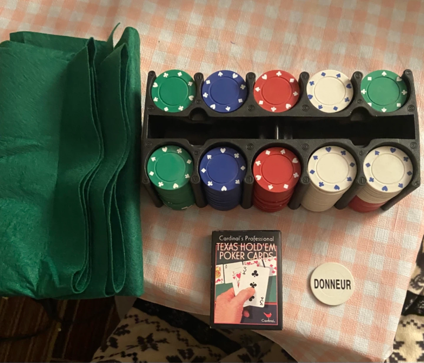 Cardinal's Professional Texas Hold'em Poker Set with 200 Chips - photo 5