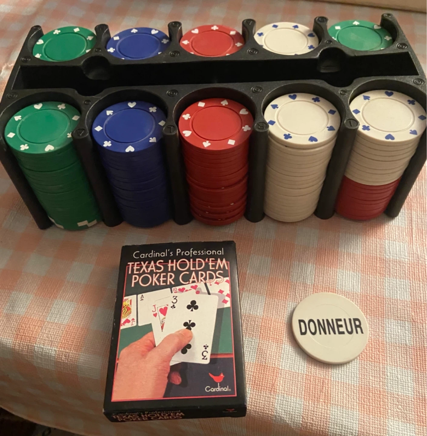 Cardinal's Professional Texas Hold'em Poker Set with 200 Chips - photo 4