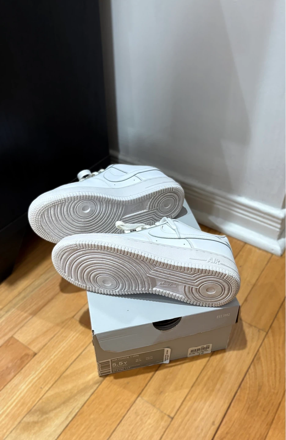 Nike Air Force 1 (GS) White Youth Size 5.5Y Sneakers - photo 4