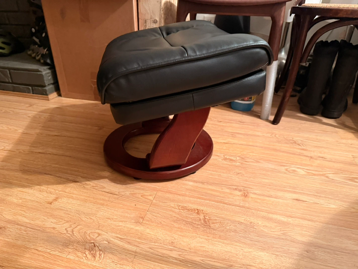 Black Faux Leather Ottoman 🌱