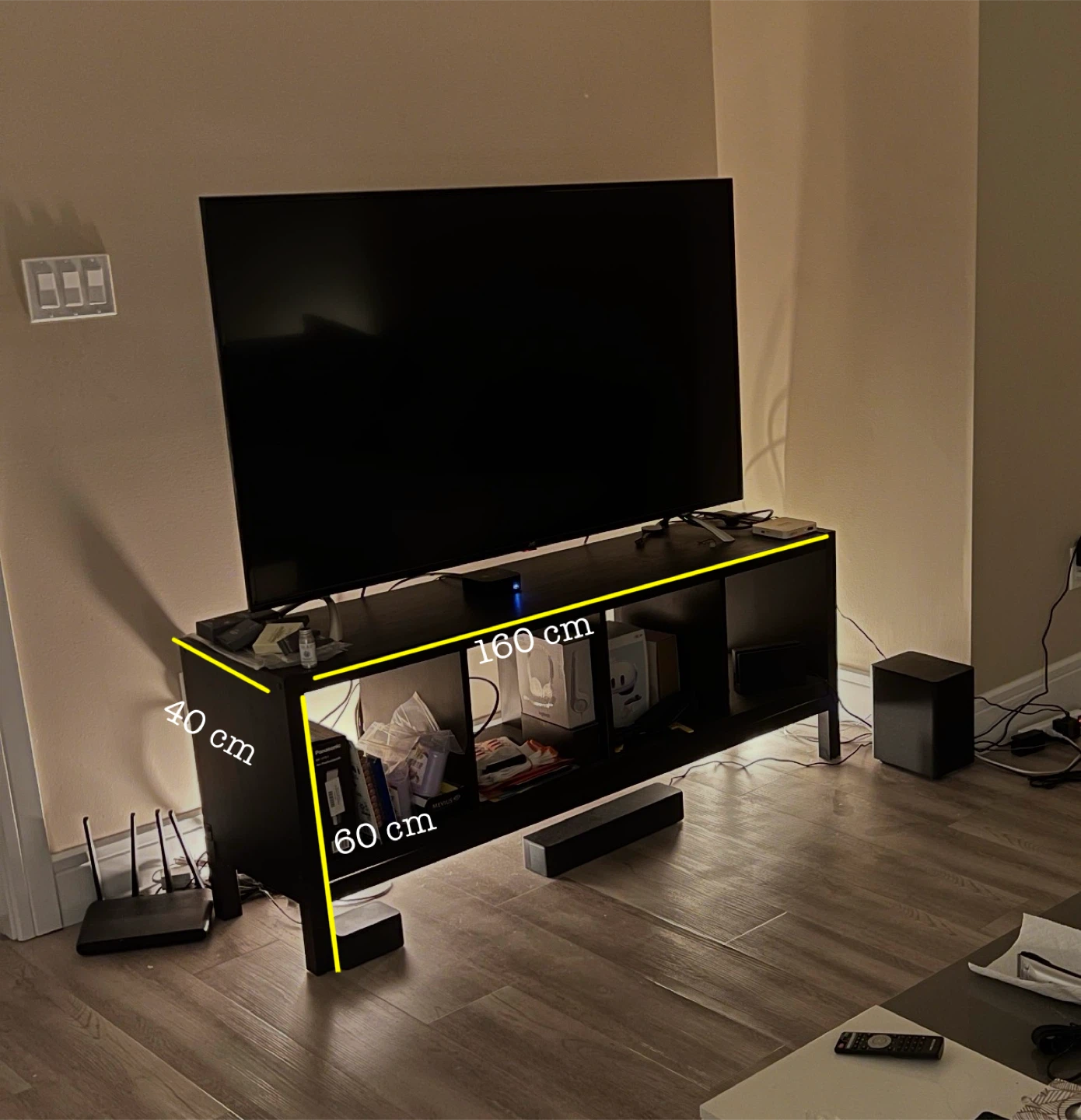 IKEA TV Stand / Console - photo 4