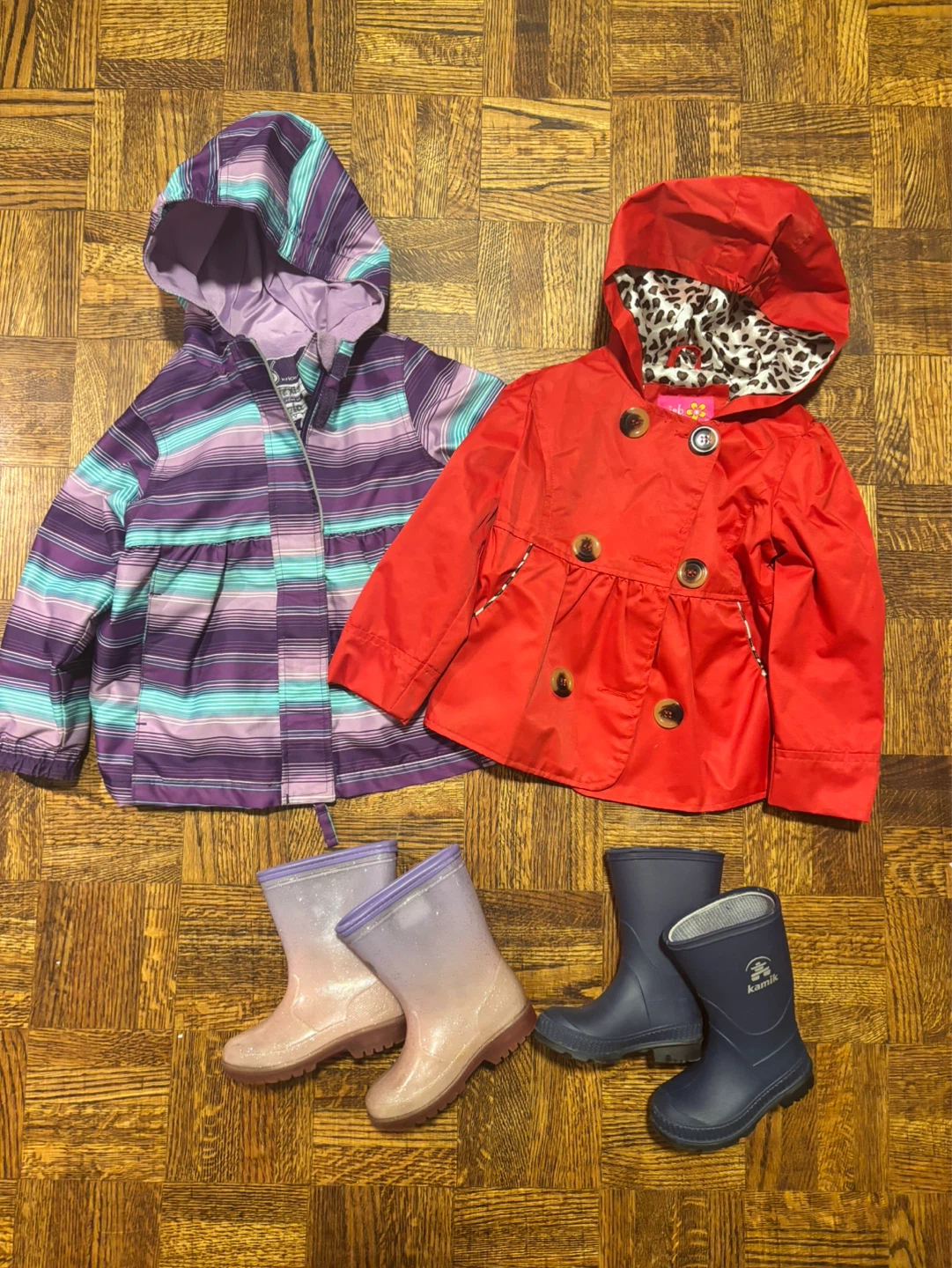 Spring/rain jackets/pants (3T) and boots (5,6,7) - photo 2