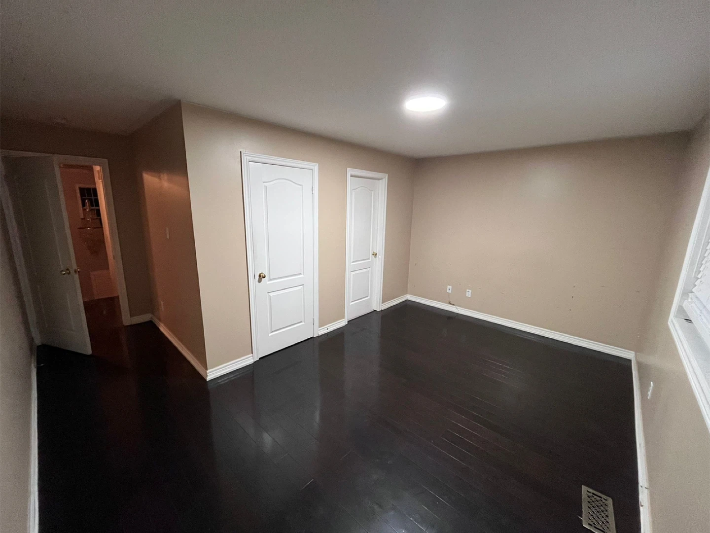 Room for rent upper floor of house