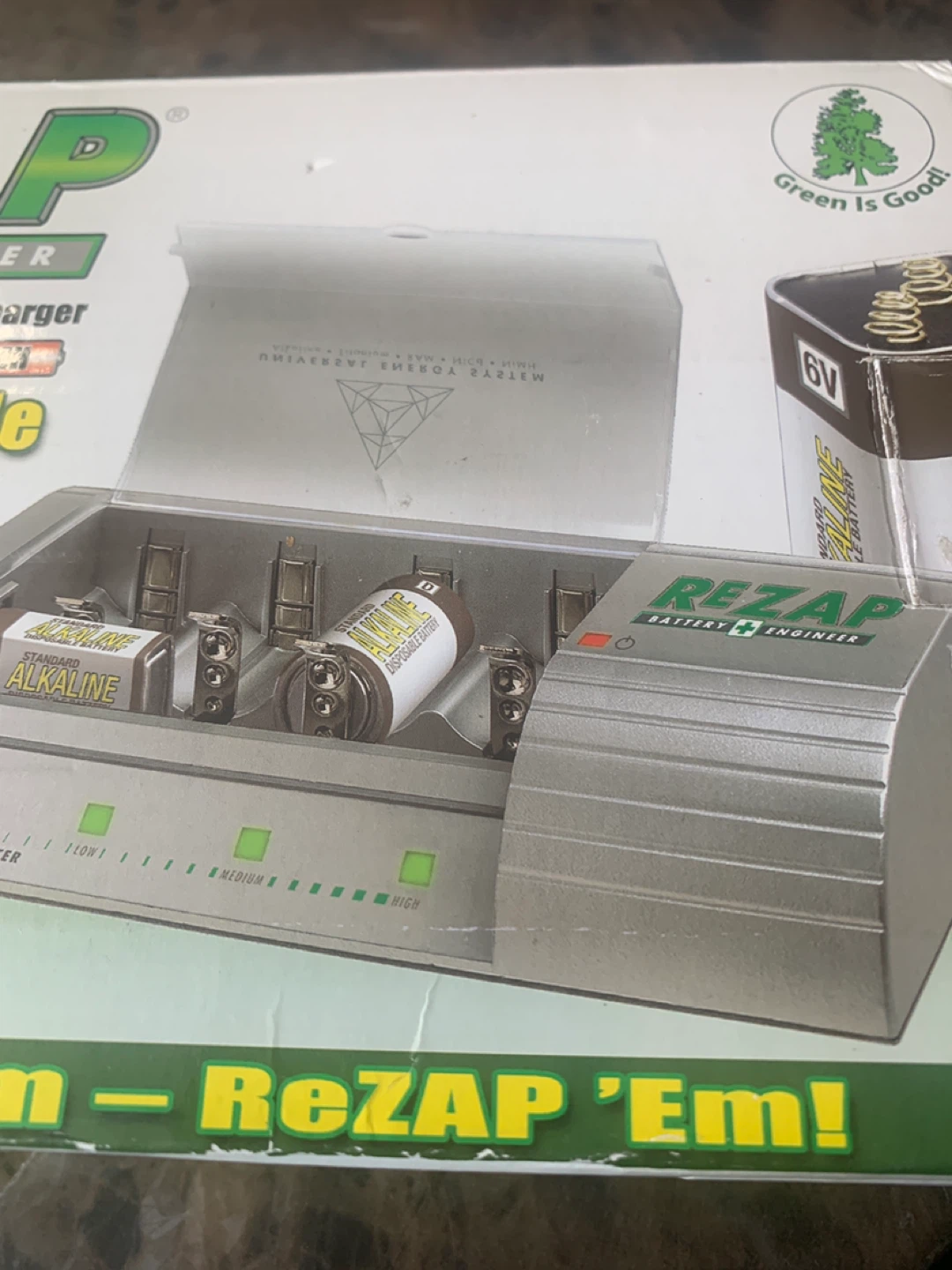 RezAp Universal 5-in-1 Battery Charger - photo 3