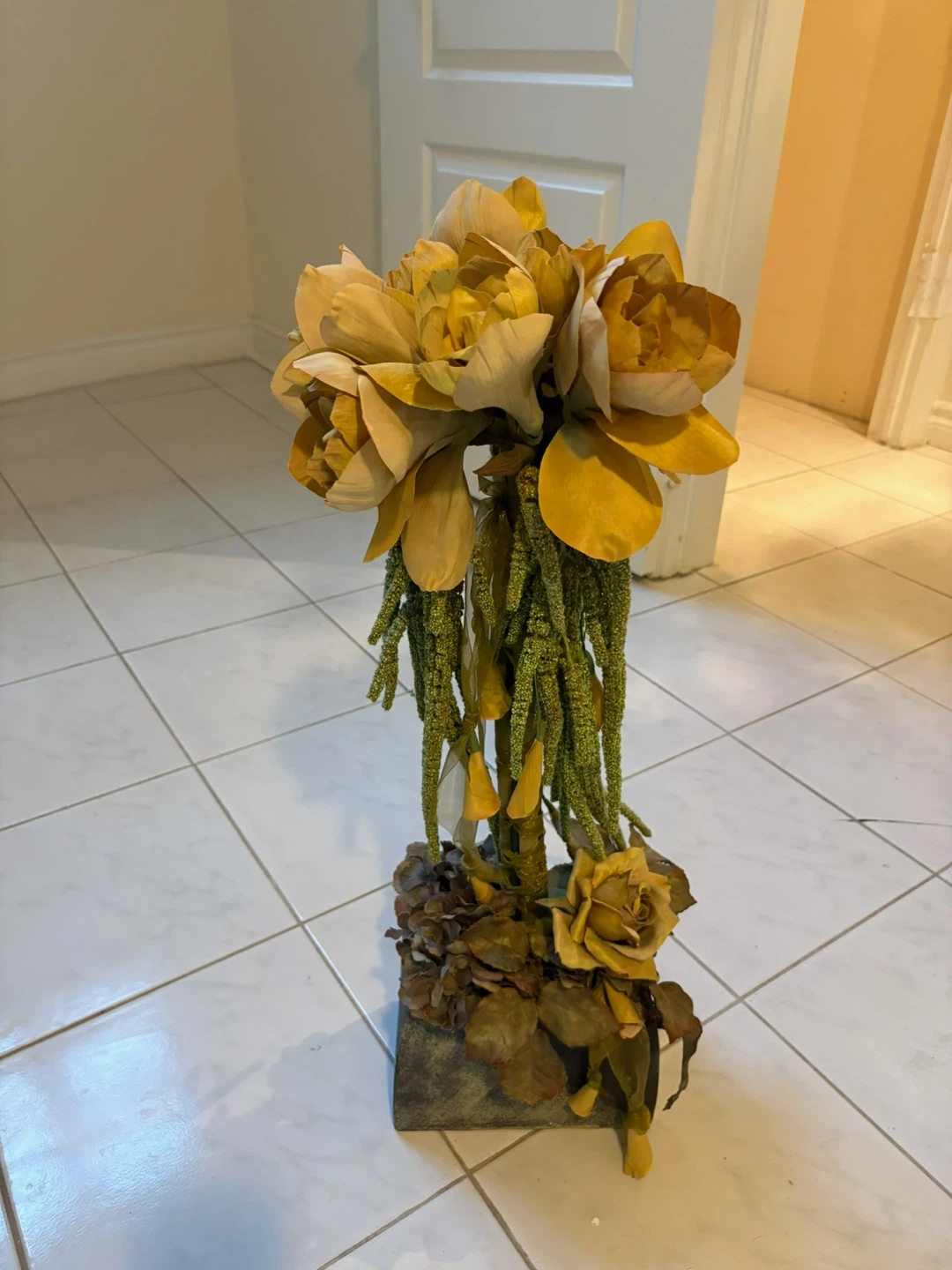 Artificial Flower Arrangement brand