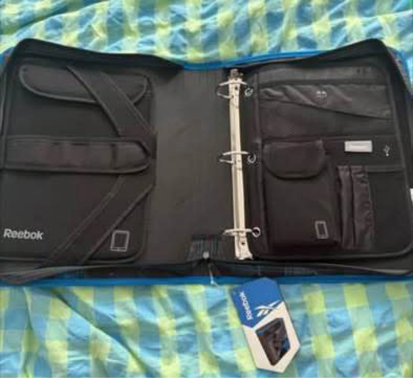Reebok zip up binder (New) (Tags still attached) - photo 2