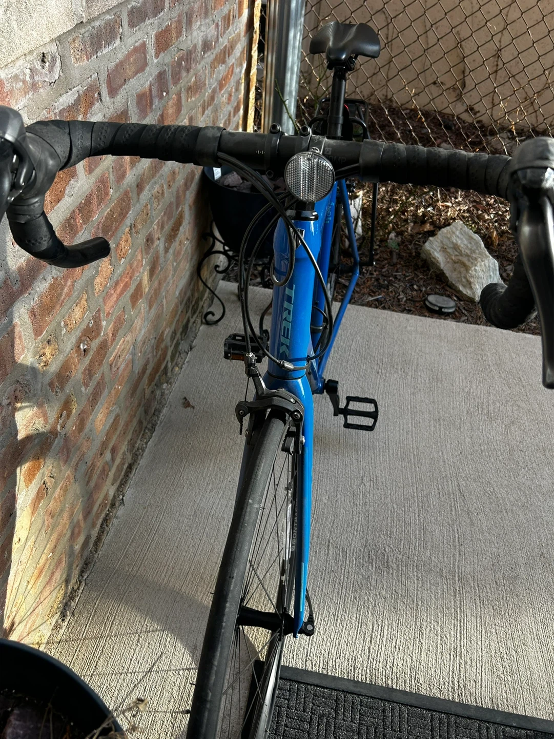 Trek Domane AL 2 Road Bike - Blue - photo 5