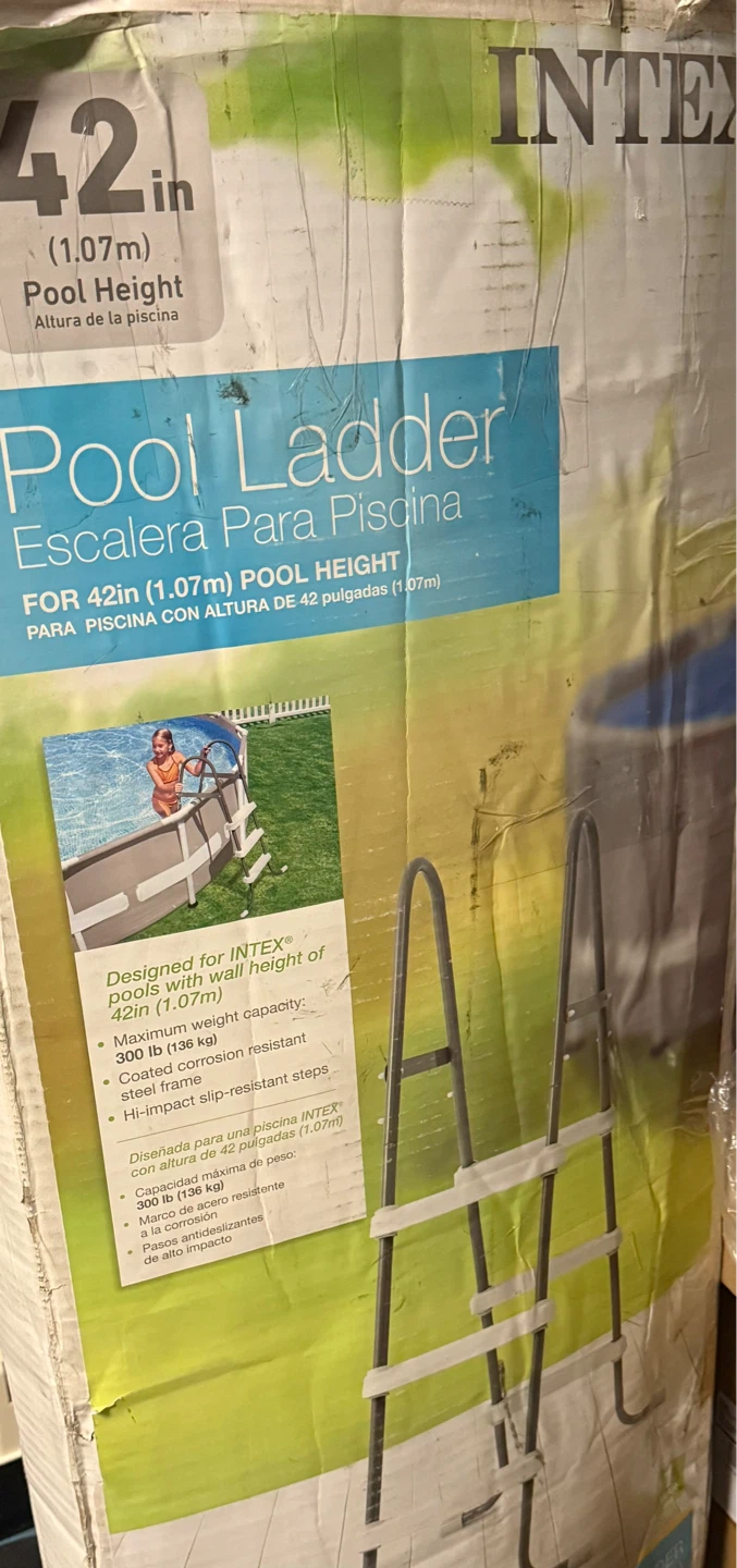 Brand New! Intex Pool Ladder for 42in (1.07m) Pools