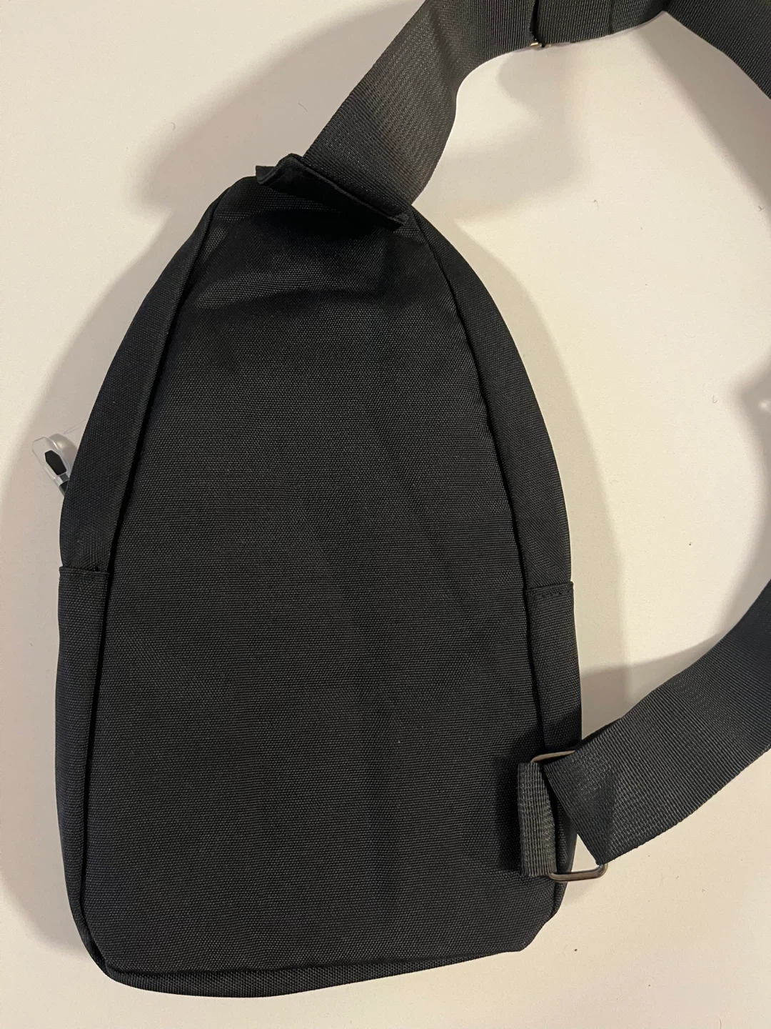 Jordan Black Sling Bag - photo 3