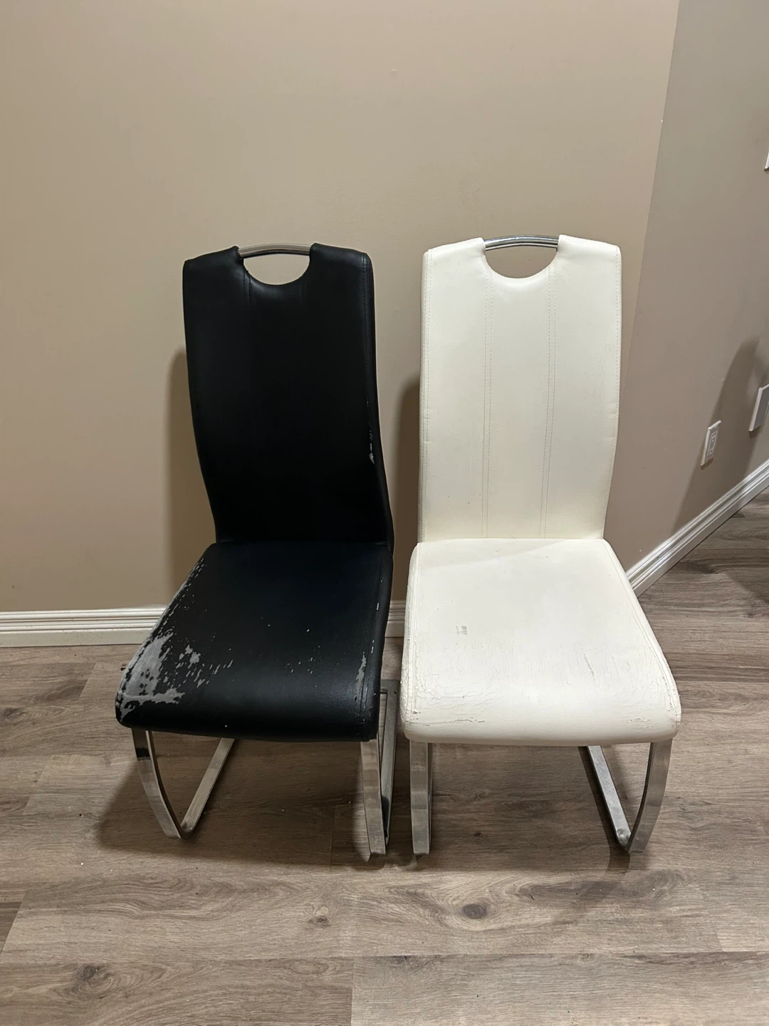 Dining Chairs - Black and White Faux Leather Set - photo 3