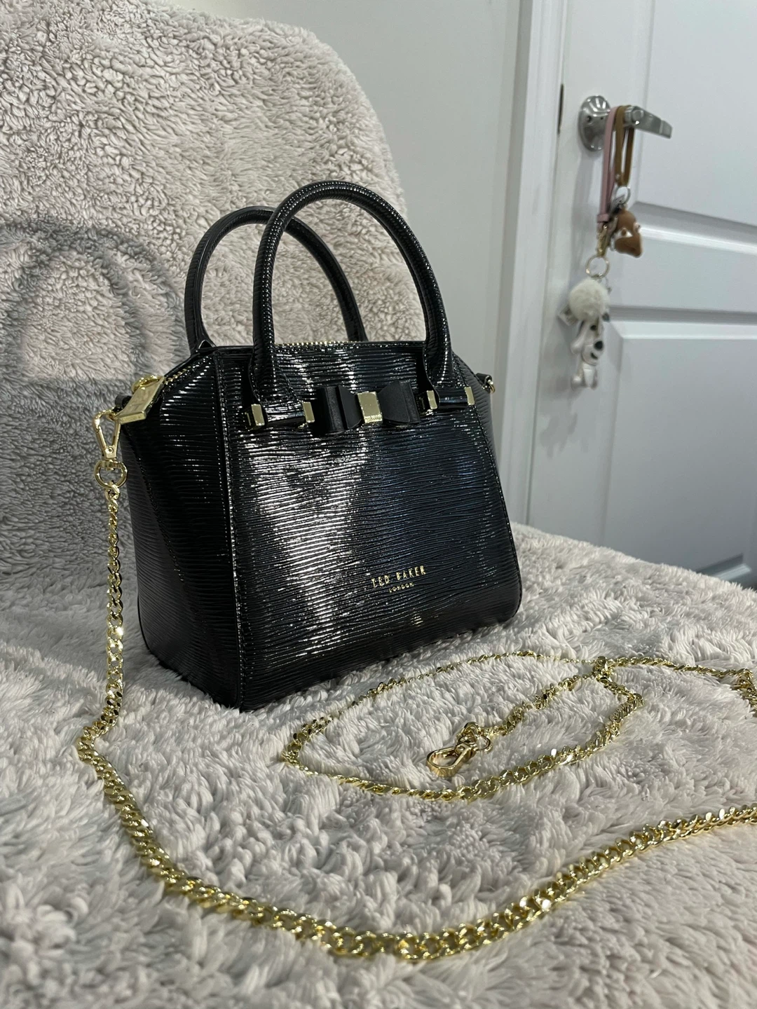 Ted Baker Black Patent Leather Bow Handbag - photo 4