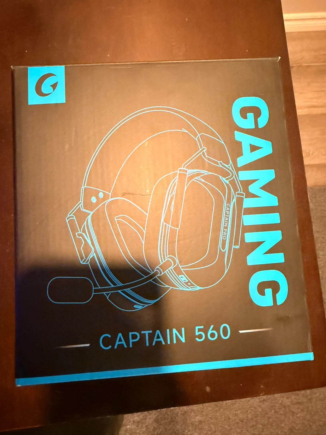 Captain 560 Gaming Headset - White