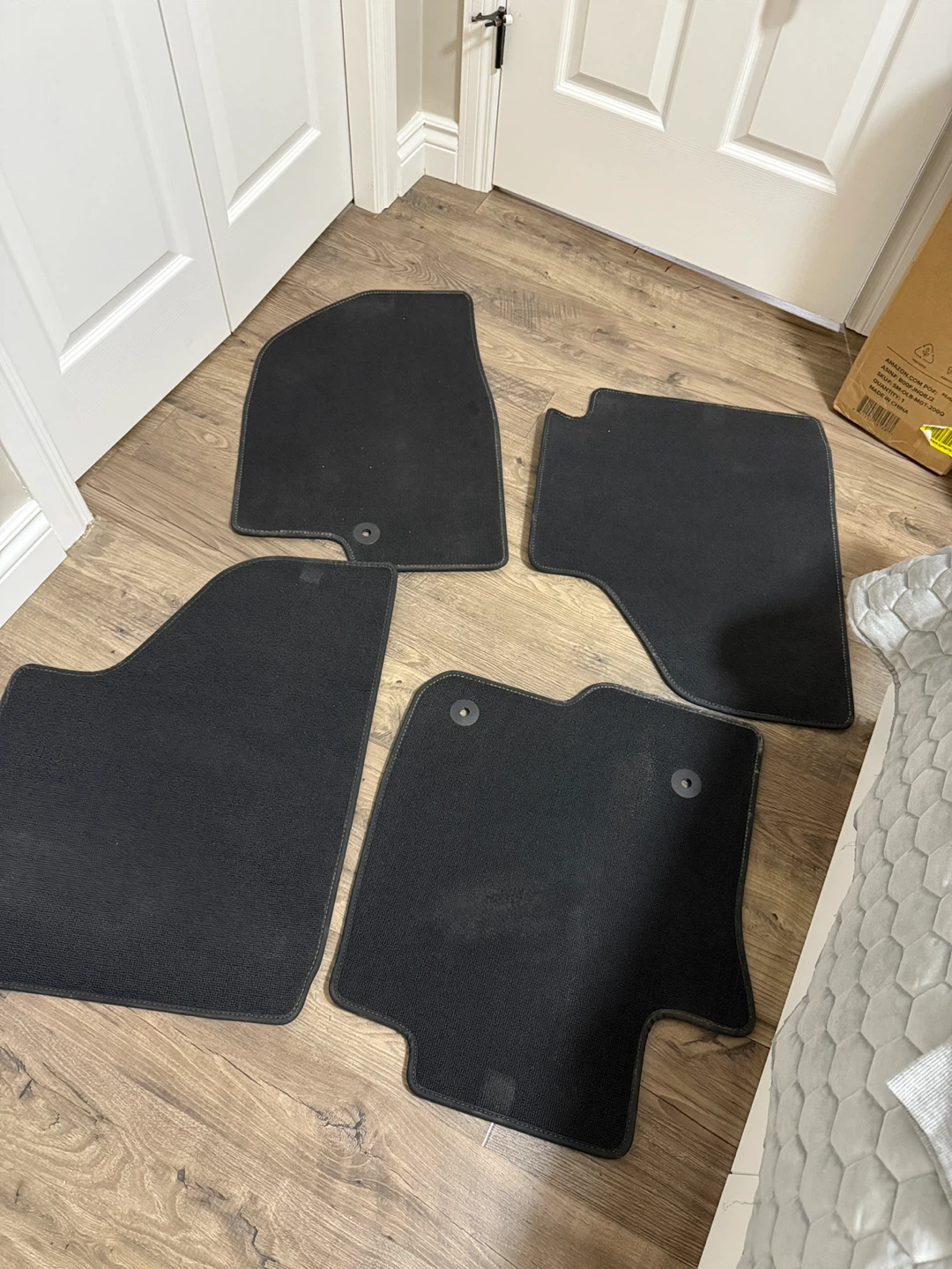 Set of 4 Black Car Floor Mats