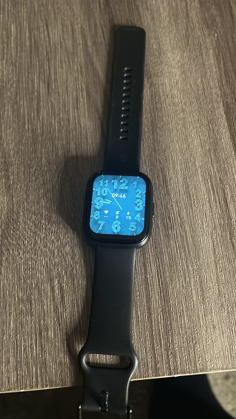 Fitbit Versa 4 Smartwatch - Black - photo 2