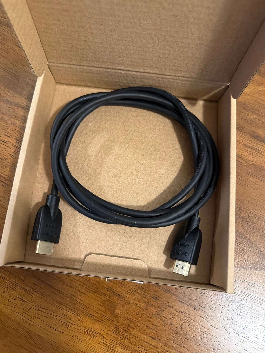 Amazon Basics High-Speed 4K HDMI Cable - 6 ft - photo 2