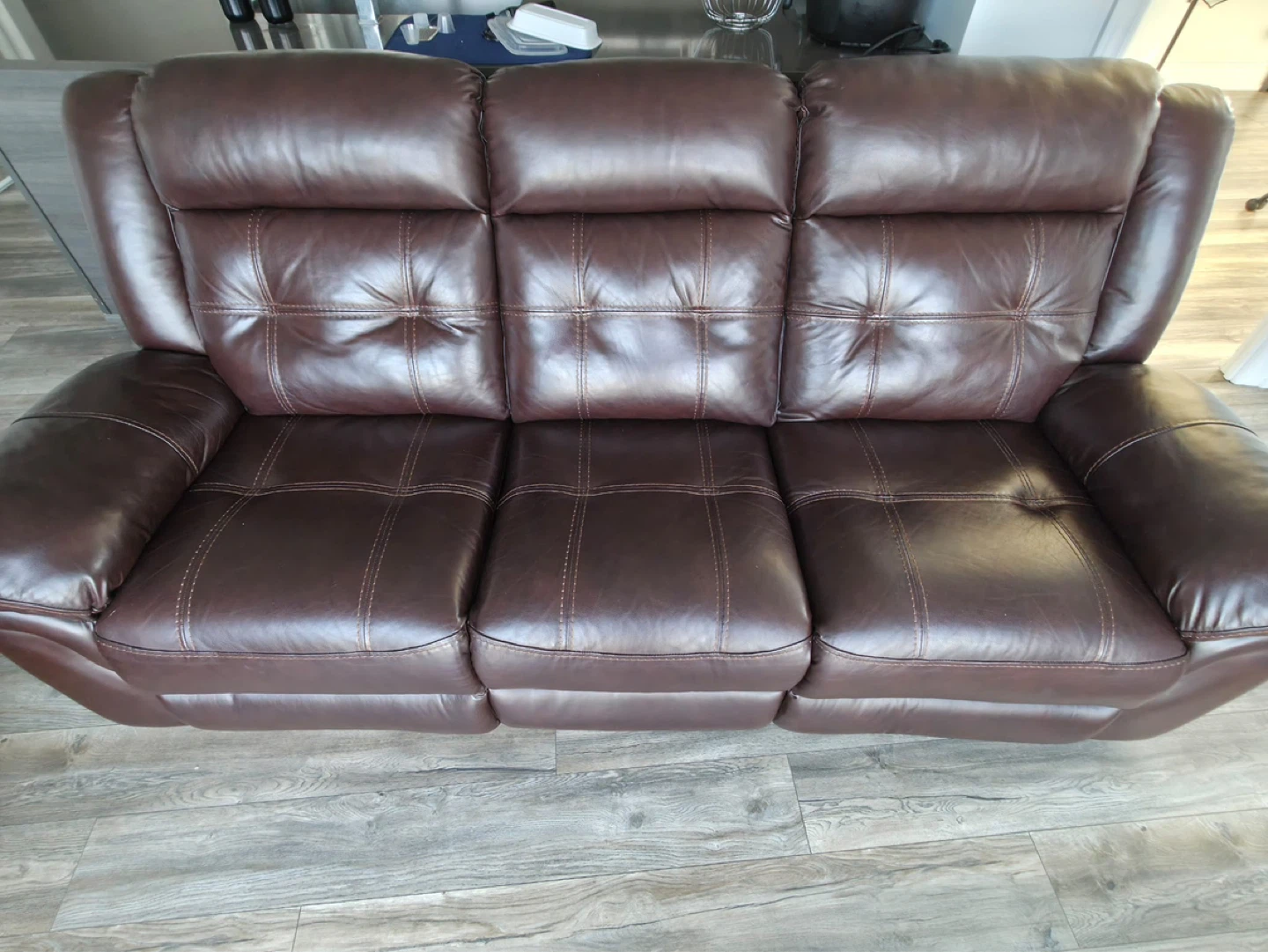 🔥 Moving Sale – Like New Furniture & TVs 🔥 - photo 2