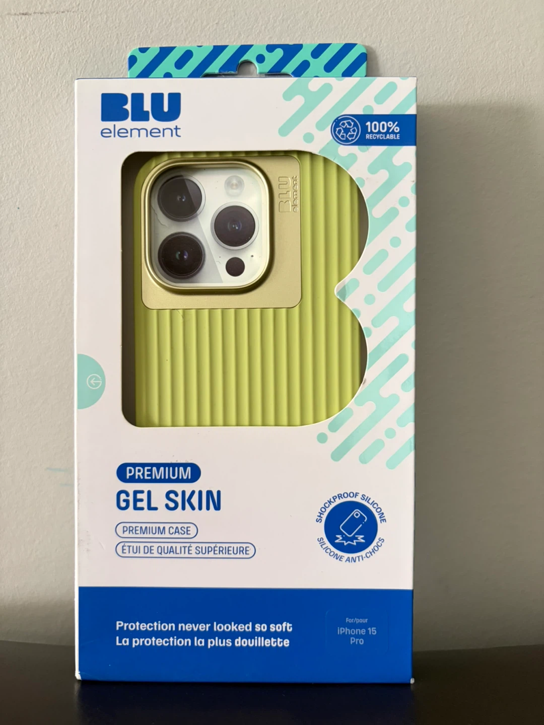 BNIB Blu Element Chromatic Cloud MagSafe Case for iPhone 15 Pro - photo 3